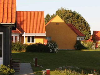 Holbæk Seniorlandsby - Forside_test-1873x800_7a59ce3dcba4639cbcc1f15ff21ec089